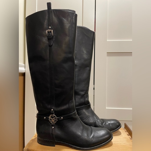 Coach “Mulan” Black Riding boot style with silver details - Picture 2 of 16